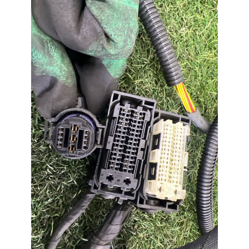 Проводка моторная (электрика двигателя) BMW X5 F15 2015 4.4 12518654744