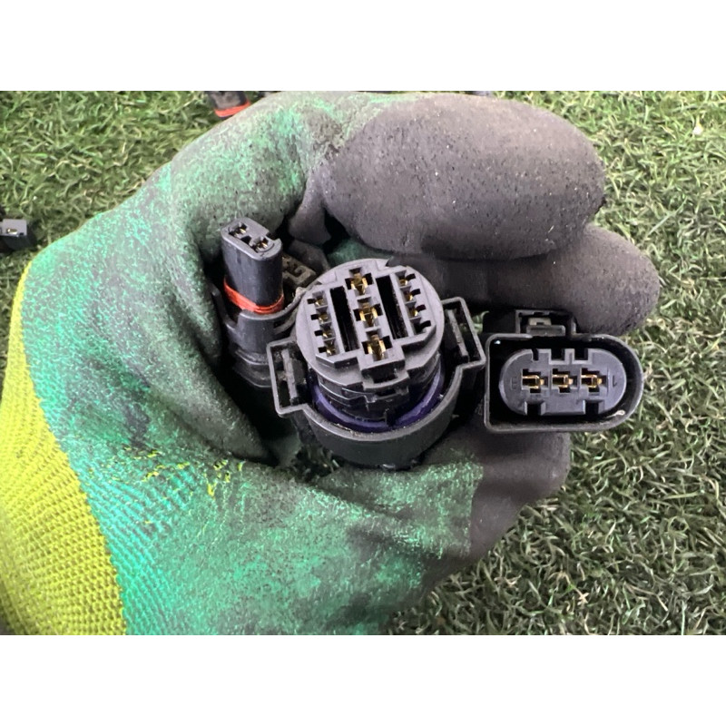 Проводка моторная (электрика двигателя) BMW X5 F15 2015 4.4 12518654740