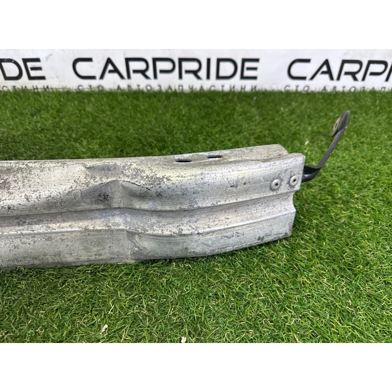 Усилитель бампера (наружные элементы кузова) AUDI A4 B8 2013 2.0 TFSI 8K0807113F