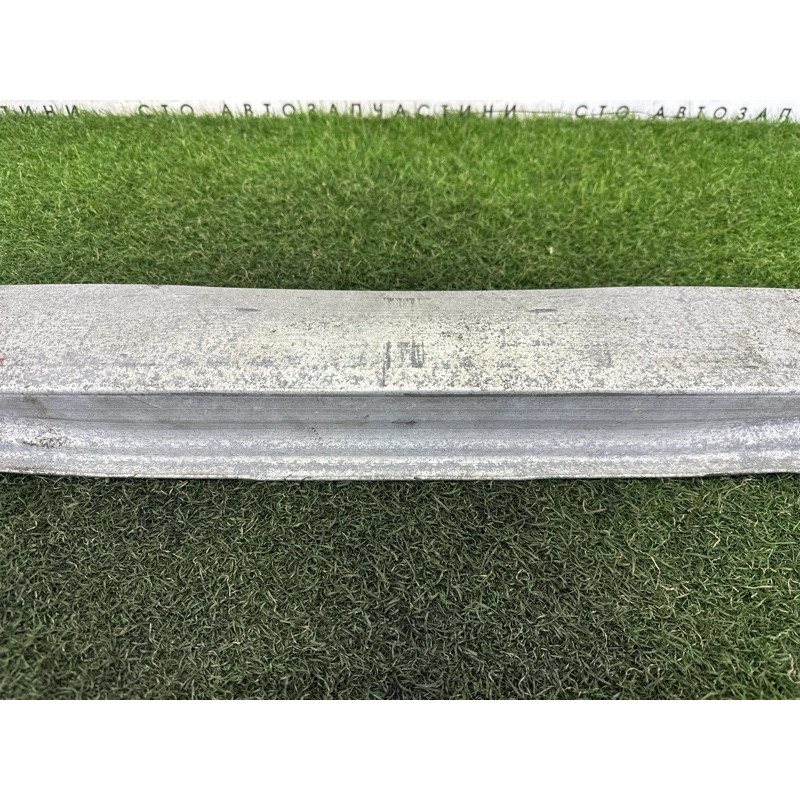 Усилитель бампера (наружные элементы кузова) AUDI A4 B8 2013 2.0 TFSI 8K0807113F