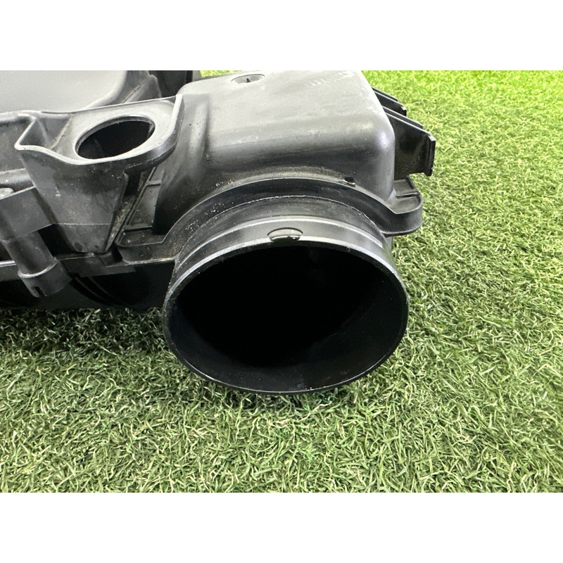 Корпус воздушного фильтра (впускная система) BMW 7-series F01 2011 3.0 N54 13717582311