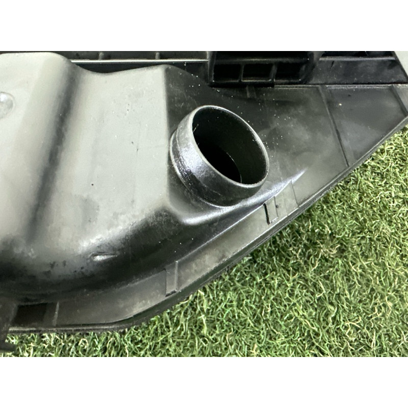 Корпус воздушного фильтра (впускная система) BMW 7-series F01 2011 3.0 N54 13717582311