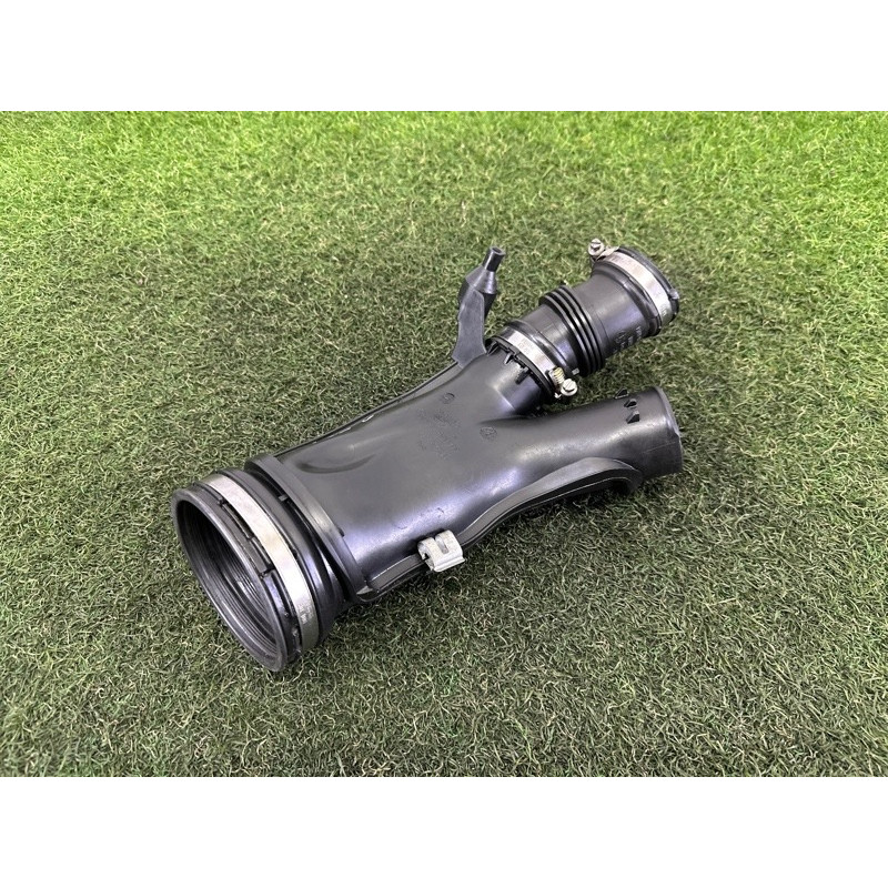 Патрубок воздушного фильтра (впускная система) BMW 7-series F01 2011 3.0 N54 13717582312