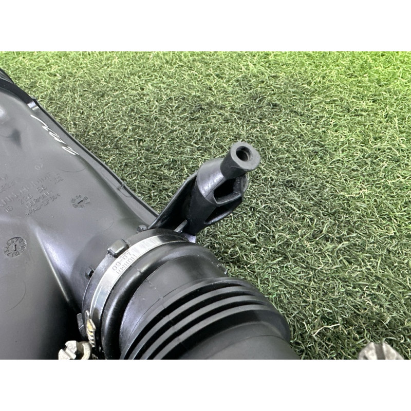 Патрубок воздушного фильтра (впускная система) BMW 7-series F01 2011 3.0 N54 13717582312