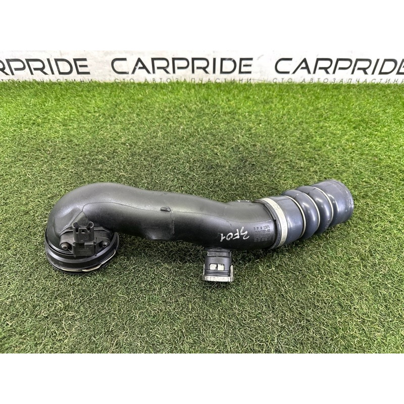Патрубок интеркулера (двигатель и элементы) BMW 7-series F01 2011 3.0 N54 13717594722
