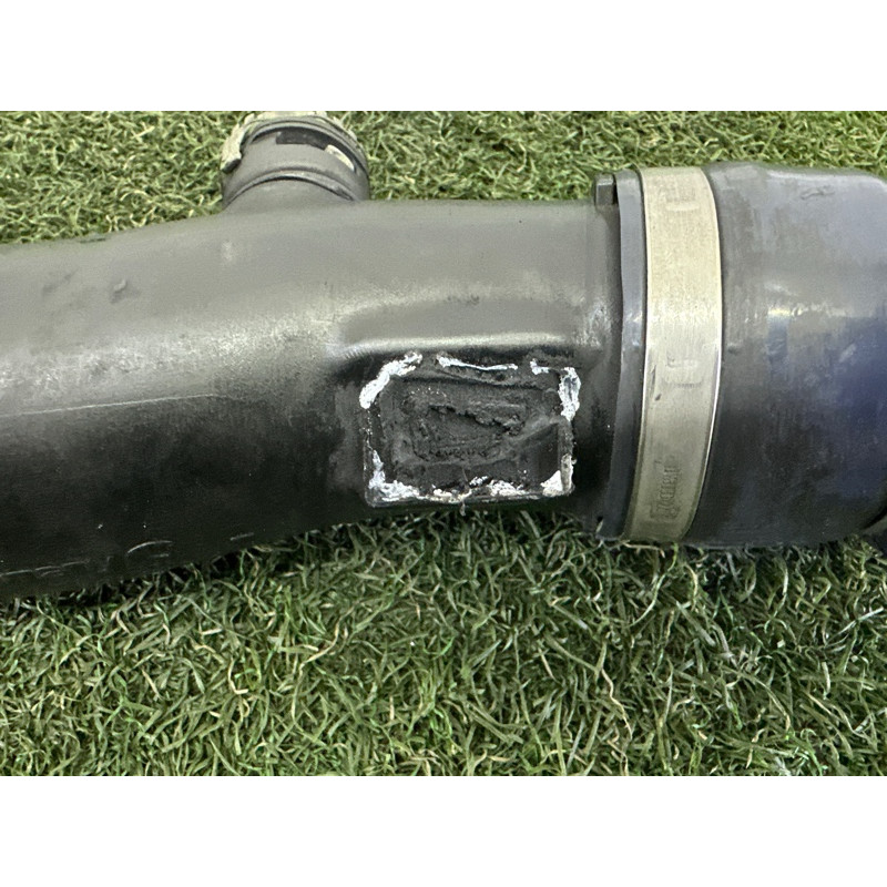 Патрубок интеркулера (двигатель и элементы) BMW 7-series F01 2011 3.0 N54 13717594722