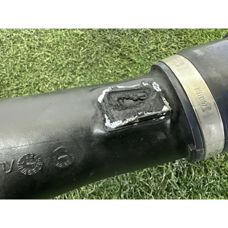 Патрубок интеркулера (двигатель и элементы) BMW 7-series F01 2011 3.0 N54 13717594722