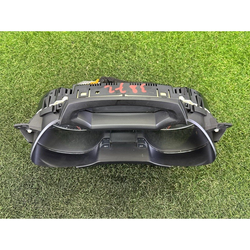 Панель приборов (салон) AUDI A4 B8 2010 2.0 CAEB 8K0920950E