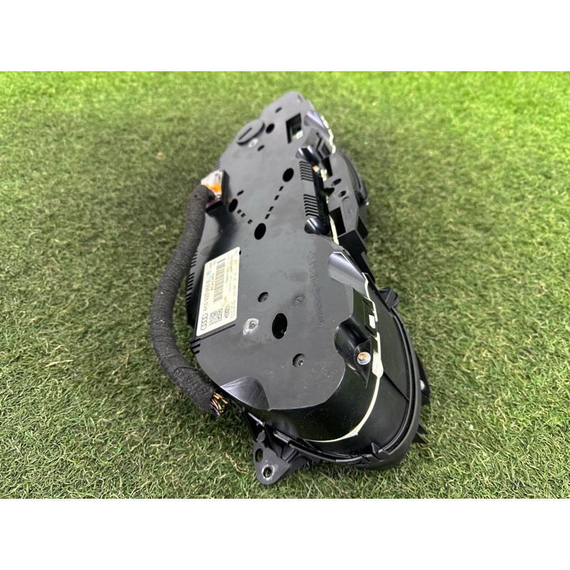 Панель приборов (салон) AUDI A4 B8 2010 2.0 CAEB 8K0920950E