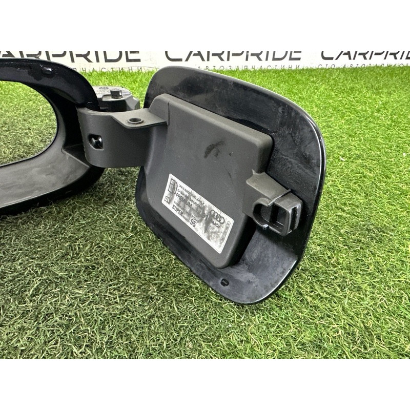 Кришка паливного бака (кузов і елементи) AUDI Q5 8R 2010 3.2 CALB 8R0809999B