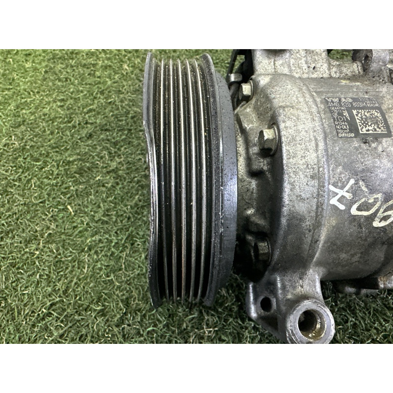 Компрессор кондиционера (отопление и кондиционирование) AUDI Q7 4M 2017 3.0 CREC 4M0820803M