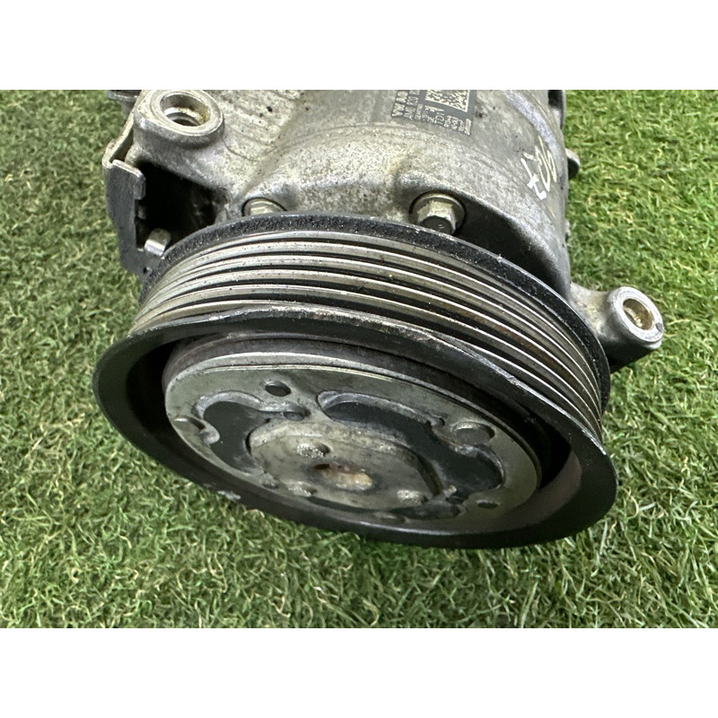 Компрессор кондиционера (отопление и кондиционирование) AUDI Q7 4M 2017 3.0 CREC 4M0820803M