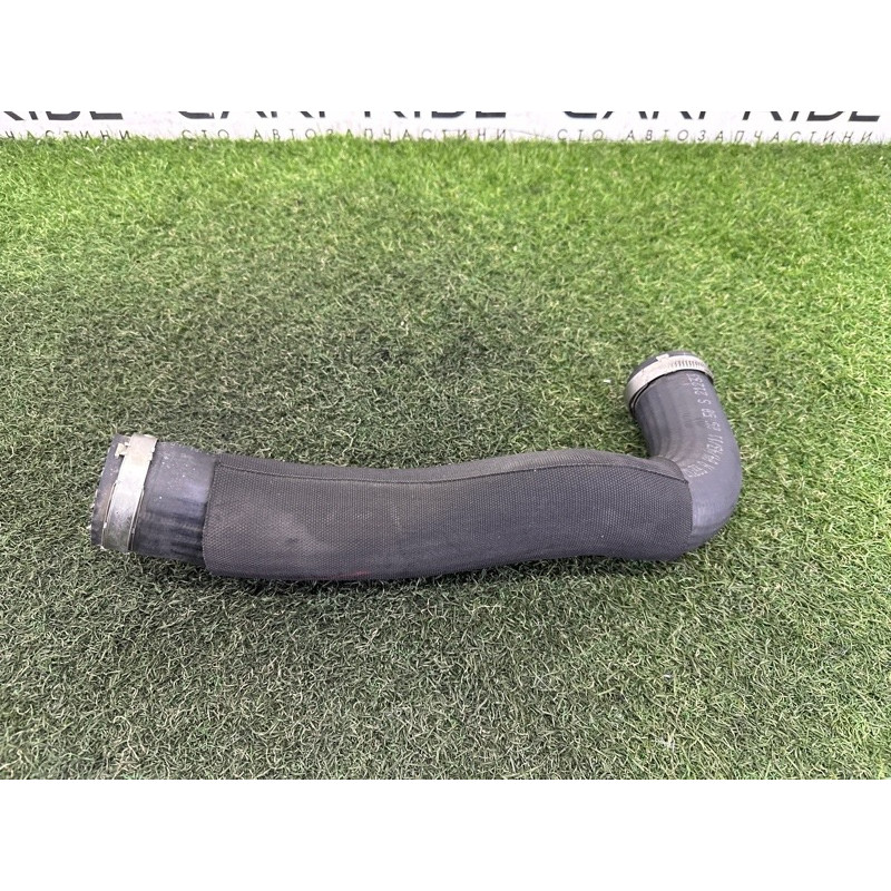 Патрубок интеркулера (двигатель и элементы) Volkswagen Touareg NF 2012 3.0 TDI 7P6145737B