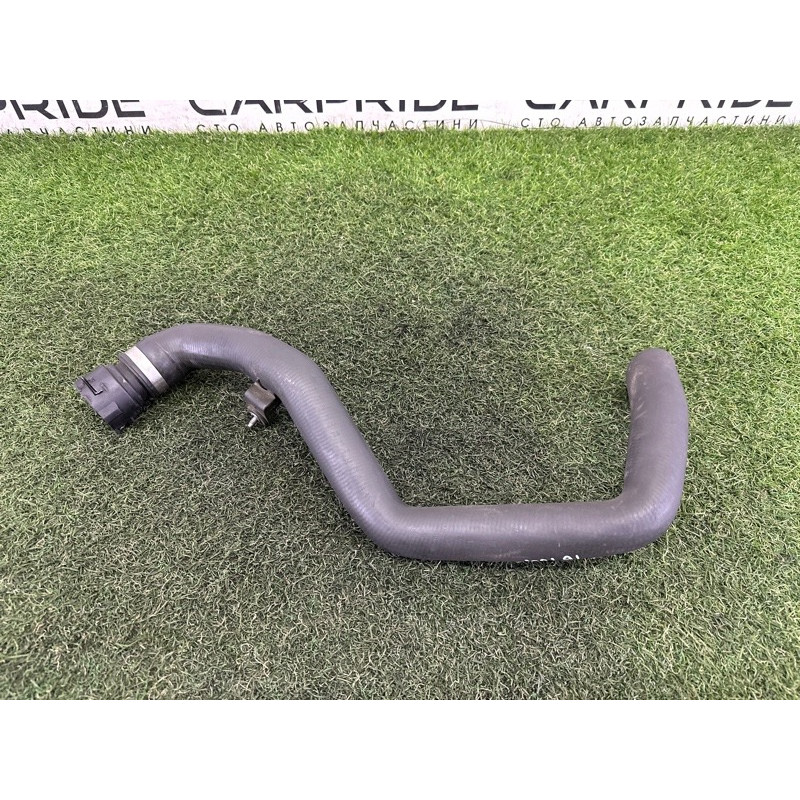 Патрубок (система охлаждения) Volkswagen Touareg NF 2012 3.0 TDI 7P6122101J