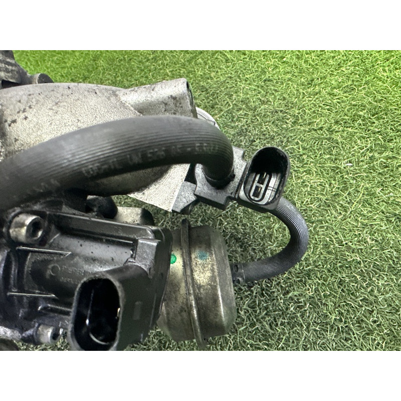 Турбина (выпускная система) AUDI A4 B8 2010 2.0 CAEB 06H145702S