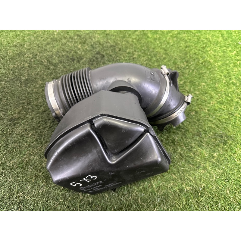 Резонатор воздушный (впускная система) BMW X3 F25 2012 3.0 13717601873