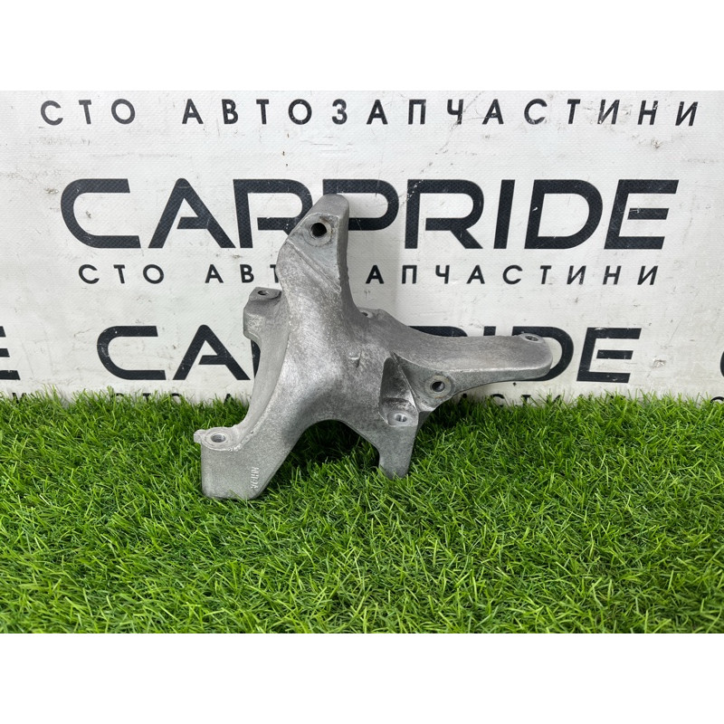 Кронштейн генератора (кронштейны двигателя) Nissan Rogue T33 2023 1.5 KR15DDT 119106RC2A