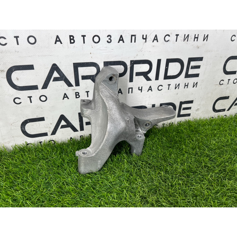 Кронштейн генератора (кронштейны двигателя) Nissan Rogue T33 2023 1.5 KR15DDT 119106RC2A