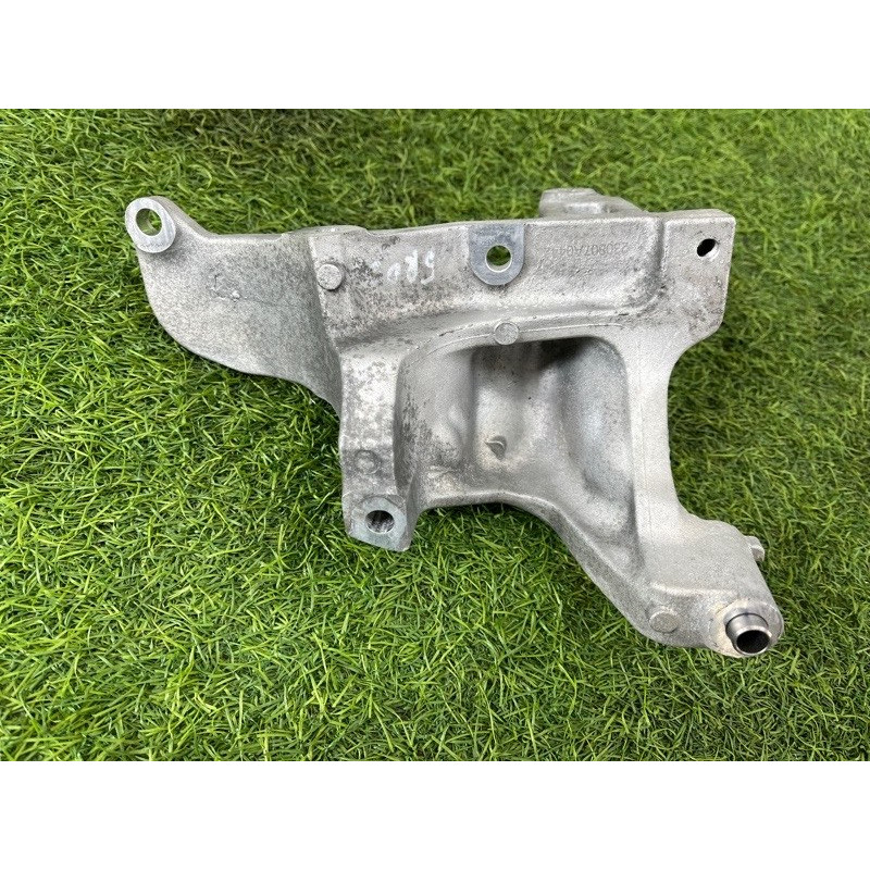 Кронштейн генератора (кронштейны двигателя) Nissan Rogue T33 2023 1.5 KR15DDT 119106RC2A
