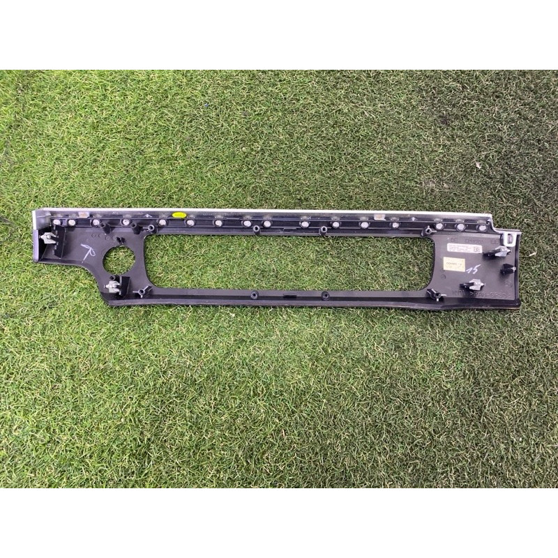 Декоративная накладка торпедо (салон) BMW 7-series F01 2011 3.0 N54 51459118869