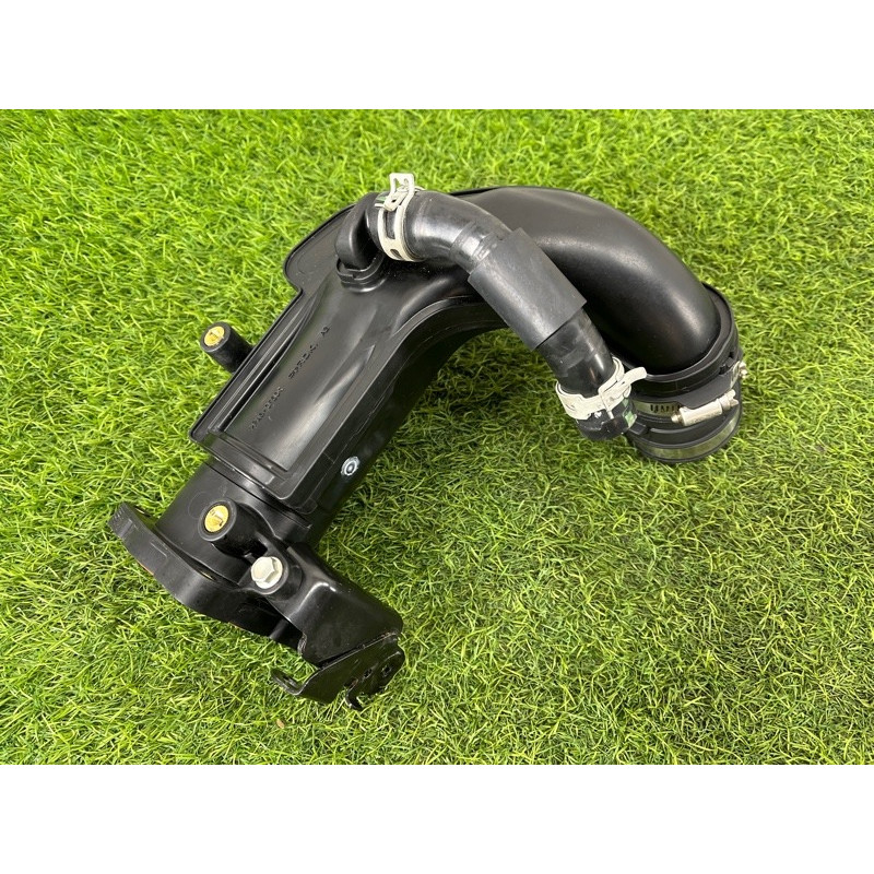 Патрубок впускного коллектора (закрытая категория) Nissan Rogue T33 2023 1.5 KR15DDT 165766RC3B