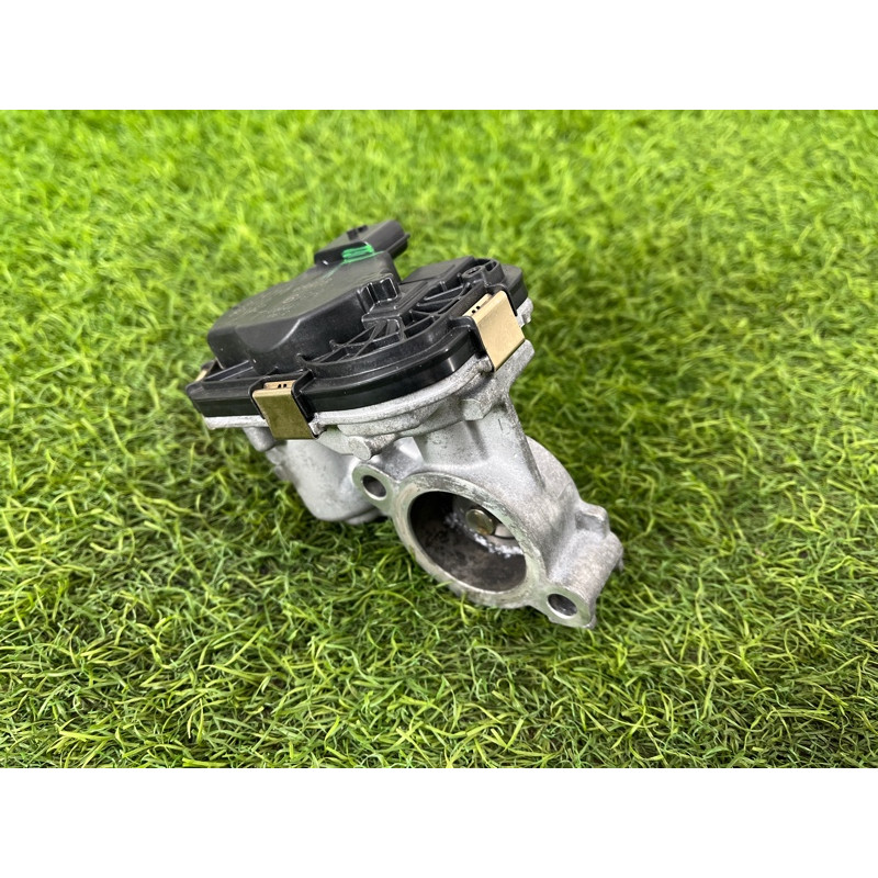 Клапан EGR (закрытая категория) Nissan Rogue T33 2023 1.5 KR15DDT 147106RR0A