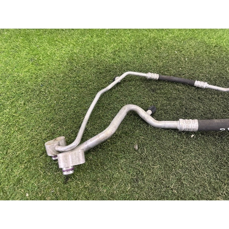 Трубка кондиционера (отопление и кондиционирование) AUDI A8 D4 2011 4.2 CDRA 4H1260713N