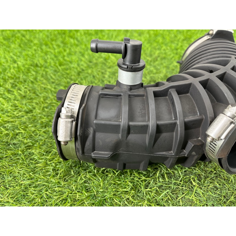 Патрубок воздушного фильтра (впускная система) Nissan Rogue T33 2023 1.5 KR15DDT 165786RC1B