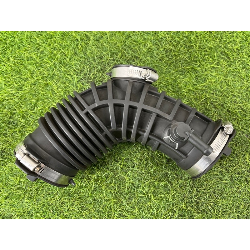 Патрубок воздушного фильтра (впускная система) Nissan Rogue T33 2023 1.5 KR15DDT 165786RC1B