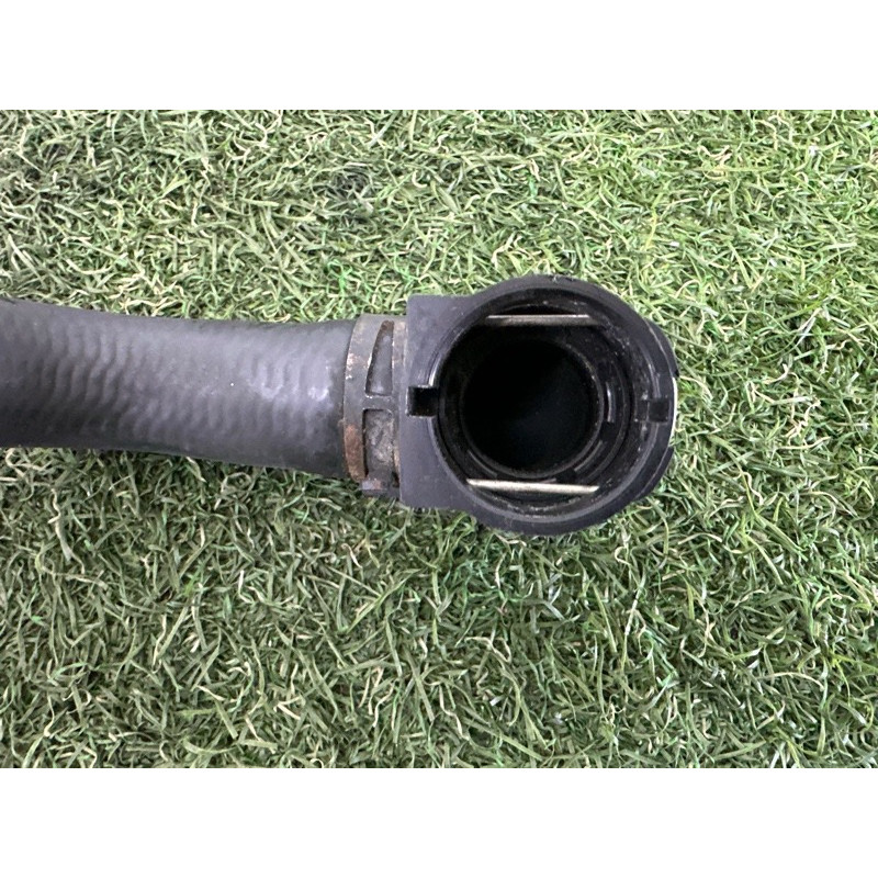 Патрубок (система охлаждения) LAND ROVER RANGE ROVER Sport L494 2016 3.0 Diesel LR062107