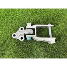 Кронштейн подушки двигателя