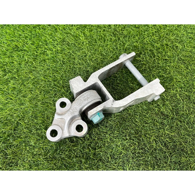 Кронштейн подушки двигателя (кронштейны двигателя) Nissan Rogue T33 2023 1.5 KR15DDT 113326RC0A