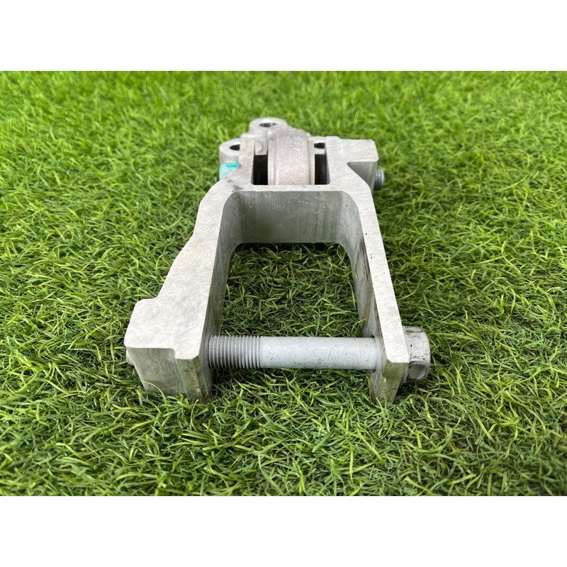 Кронштейн подушки двигателя (кронштейны двигателя) Nissan Rogue T33 2023 1.5 KR15DDT 113326RC0A