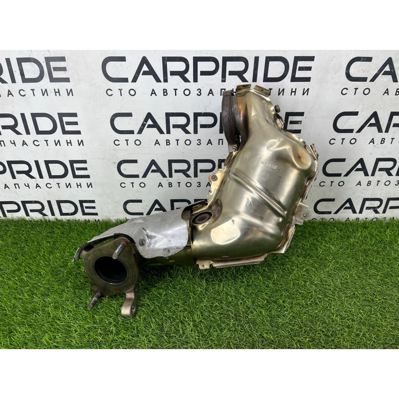 Коллектор выпускной (выпускная система) Nissan Rogue T33 2023 1.5 KR15DDT 208A26UF0A