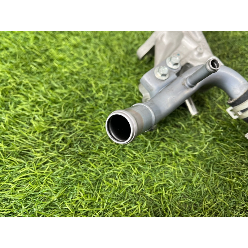 Фланец радиатора EGR (двигатель и элементы) Nissan Rogue T33 2023 1.5 KR15DDT 147176RC2A