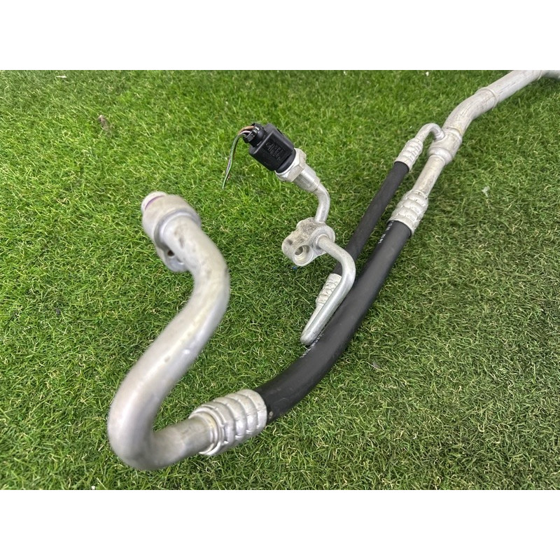 Трубка кондиционера (отопление и кондиционирование) Volkswagen Touareg NF 2013 3.0 Hybrid 7P1820741AE