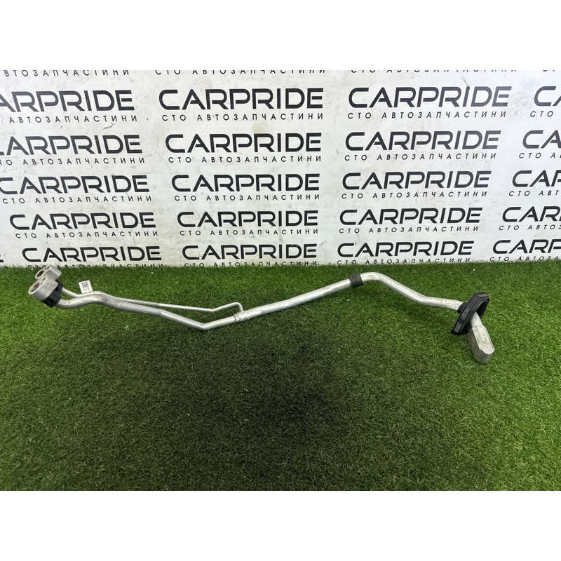 Трубка кондиціонера (обігрів та кондиціювання) AUDI A4 B9 2017 2.0 TFSI 8W0816738Q