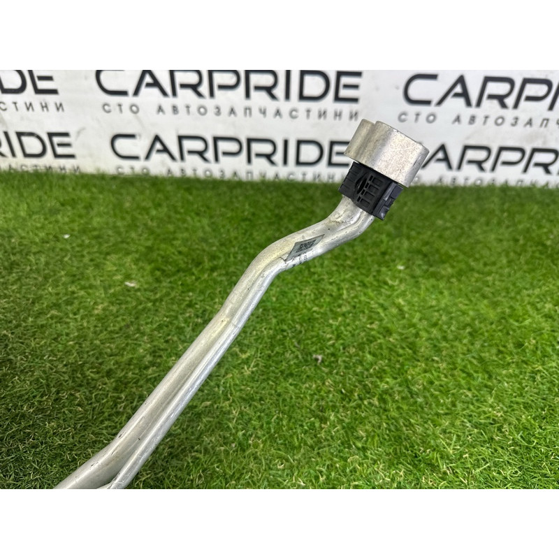 Трубка кондиціонера (обігрів та кондиціювання) AUDI A4 B9 2017 2.0 TFSI 8W0816738Q