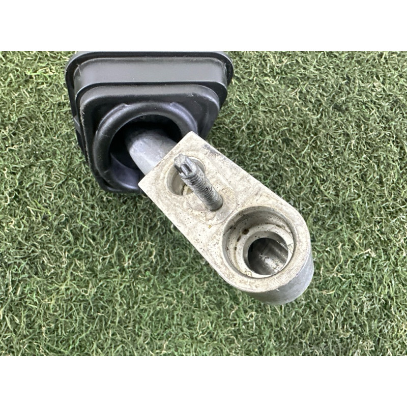 Трубка кондиціонера (обігрів та кондиціювання) AUDI A4 B9 2017 2.0 TFSI 8W0816738Q