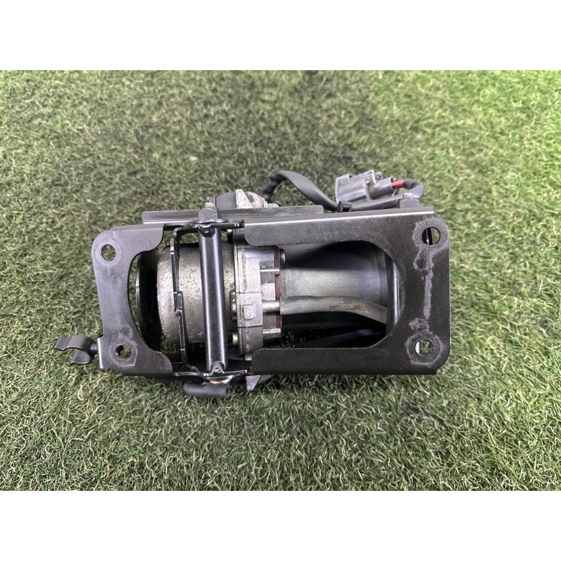 Вакуумный насос (тормозная система) Volkswagen Touareg NF 2012 3.0 Hybrid CGFA 7P0614215A