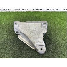 Кронштейн двигателя