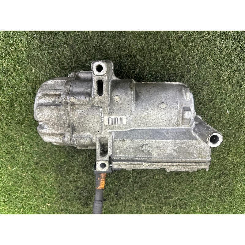 Компрессор кондиционера (отопление и кондиционирование) Volkswagen Touareg NF 2012 3.0 Hybrid CGFA 7P0820803H