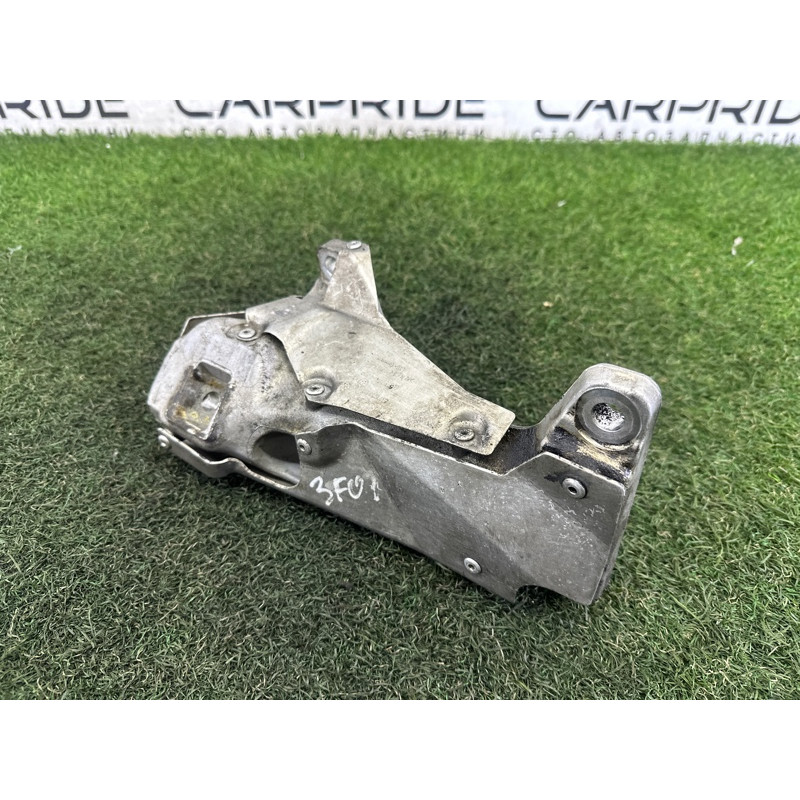 Кронштейн подушки двигателя (кронштейны двигателя) BMW 7-series F01 2011 3.0 N54 22116777606