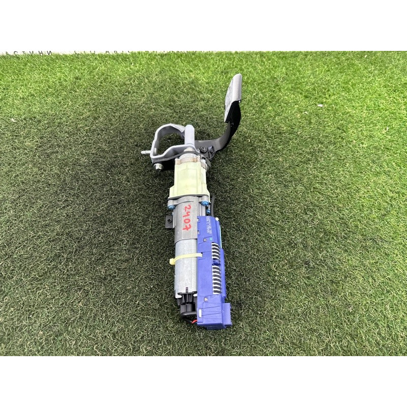 Привод двери багажника (электрика) AUDI Q5 8R 2010 3.2 CALB 8R0827852B