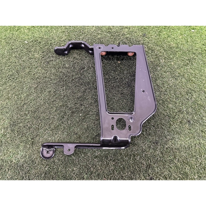 Кронштейн радиатора (кузов и элементы) AUDI Q7 4M 2017 3.0 CREC 4M0121261R