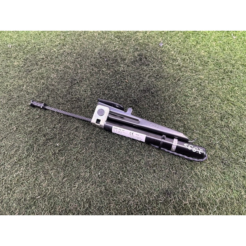 Пиропатрон (airbag / безопасность) AUDI Q7 4M 2017 3.0 CREC 4M0857619A