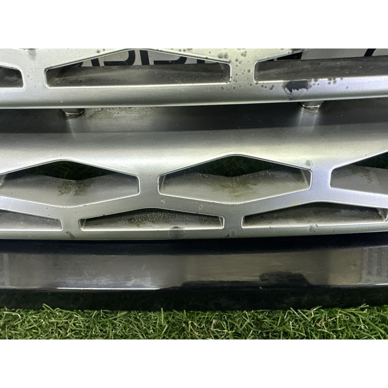 Решітка радіатора (наружные элементы кузова) LAND ROVER RANGE ROVER Sport L494 2016 3.0 Diesel LR054766