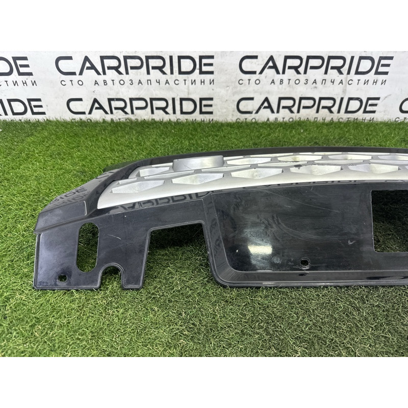 Решітка радіатора (наружные элементы кузова) LAND ROVER RANGE ROVER Sport L494 2016 3.0 Diesel LR054766