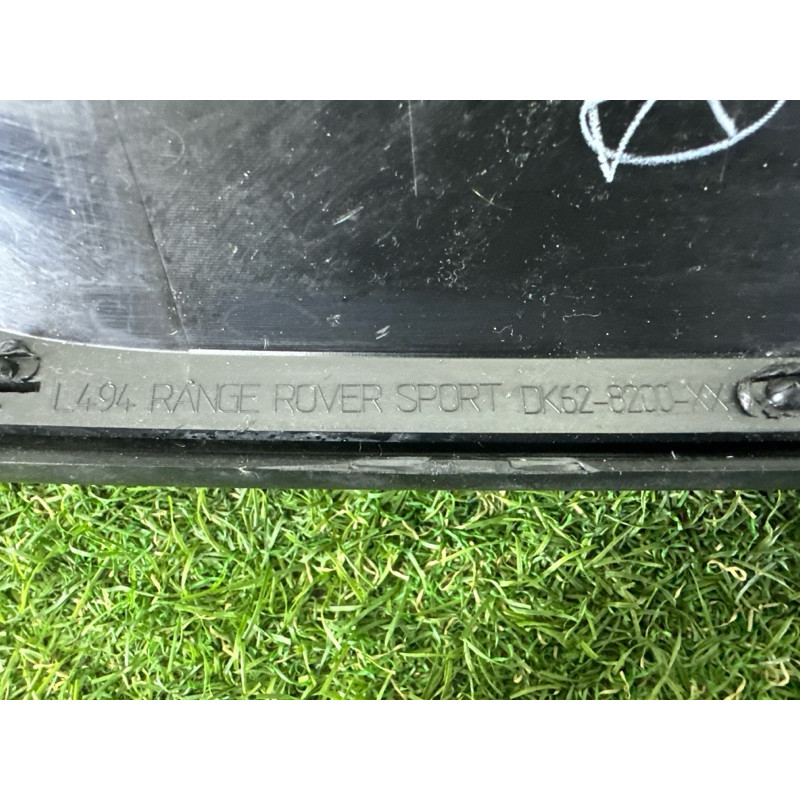 Решітка радіатора (наружные элементы кузова) LAND ROVER RANGE ROVER Sport L494 2016 3.0 Diesel LR054766