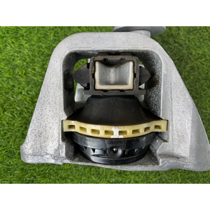 Подушка двигателя (двигатель и элементы) Nissan Rogue T33 2023 1.5 KR15DDT 112106RC0B